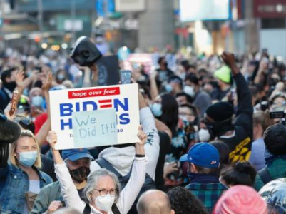 确诊超1000万例！专家忧美国将陷入“新冠地狱”