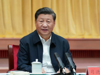 中共中央政治局召开会议 审议《军队政治工作条例》《中国共产党统一战线工作条例》和《中国共产党党员权利保障条例》 中共中央总书记习近平主持会议