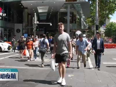 澳大利亚悉尼加强疫情防控 入店须扫二维码