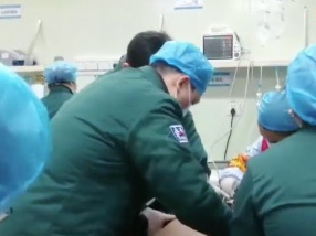 福银高速南昌进贤段三货车追尾 致1死1重伤