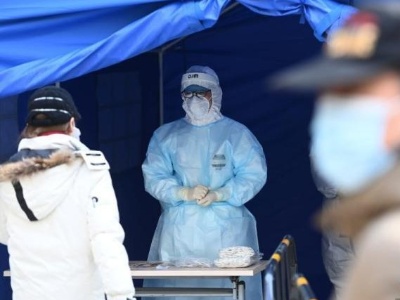 中国多地新冠病例散发 双节将至如何防传染？