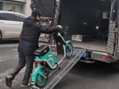 南昌昨开出首张共享电动车违停罚单