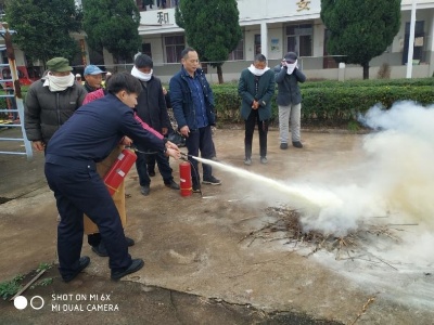 南台乡：消防走进敬老院，筑牢安全防护墙