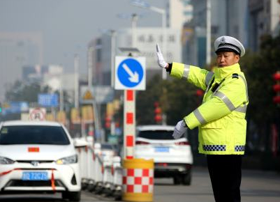 南昌交警通报：美团交通违法数排名第一 
