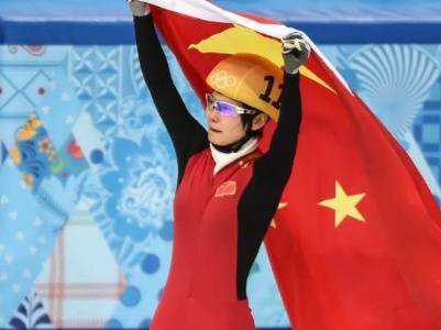下好“一盘棋”，写就“双答卷” 
