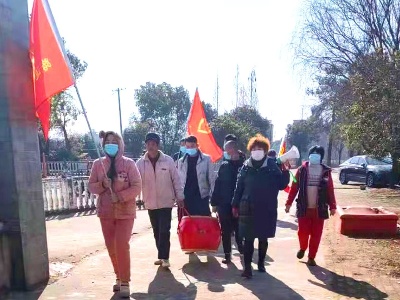 温圳镇：小喇叭进村入户 持续做好疫情防控