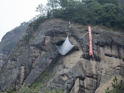 鹰潭“吉象喊你带口罩”接力活动在龙虎山举行