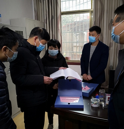 萍乡莲花县副县长,公安局局长张泉在琴亭镇督导禁燃禁放工作