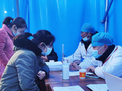 永新县：重点人群开始接种首批新冠疫苗
