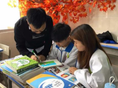 南昌市征集百名贫困学子实行免费辅导  