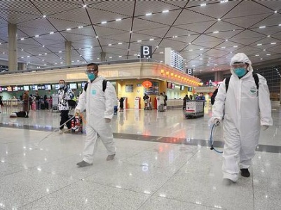 黑龙江省黑河市暂停市区内公交车、出租车运营