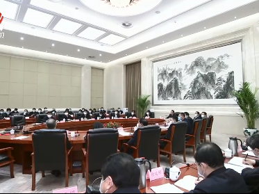 易炼红主持召开省政府集体学习会时强调 主动出击牢牢把握数字经济发展机遇 加快打造数字经济发展国家级重要基地