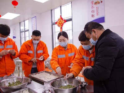 【就地过年 暖在身边】江西鹰潭：王静：这一年我长大了