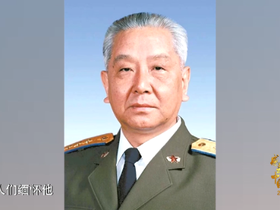 感动中国丨抗美援朝一等功臣王海上将获颁感动中国年度人物 