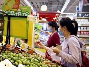 就地过年下的春节消费：物价怎么走？菜肉管够吗？
