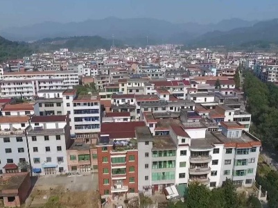 找对路子“跑”出幸福生活（短评）