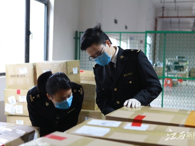 江西商品“卖全球”：首单1210出口海外仓业务落地