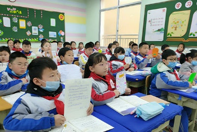承诺做新时代好少年 九江长虹小学学子开启新学年