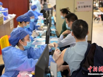 新冠疫苗接种指南发布 明确特定人群接种建议