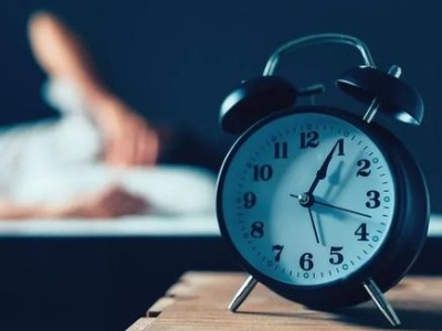 报告称青少年睡眠不足日趋严重 时长不达标者占比高