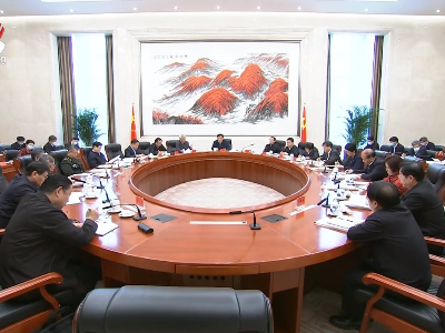 刘奇主持省委理论学习中心组集体学习时强调 切实从党的百年历史中汲取强大智慧和力量 凝心聚力描绘好新时代江西改革发展新画卷 易炼红发言