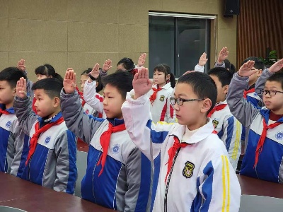 争做时代好少年  九江市长虹小学举办“学雷锋”主题活动