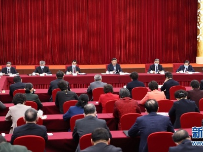 （两会受权发布）习近平看望参加政协会议的医药卫生界教育界委员