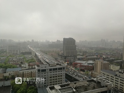 清明假期南昌阴雨绵绵 不利于公众祭扫