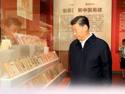 联播+丨跟着总书记踏上红色热土 汲取奋进力量