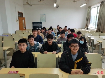 南昌航空大学现“学霸班” 30人考研29人通过