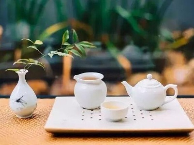 涵养“小家”好家风 支撑“大家”好风气