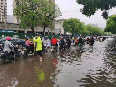  赣云看点丨冰雹+雷电+暴雨！江西连发3道预警！南昌这些路段积水严重……