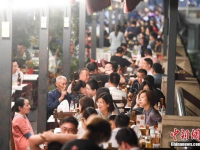 一季度中国经济数据今公布 GDP增速或回升至两位数