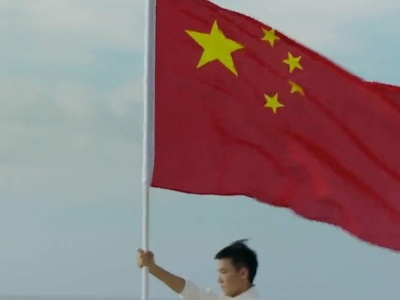 百年乐章中的青春交响