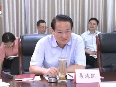 易炼红在省委信访局接访时强调 深入开展“我为群众办实事”实践活动 带着感情责任方法为群众办实事解难事 