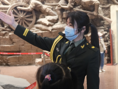 致敬！节日里坚守岗位的劳动者 感受劳动者平凡的美丽