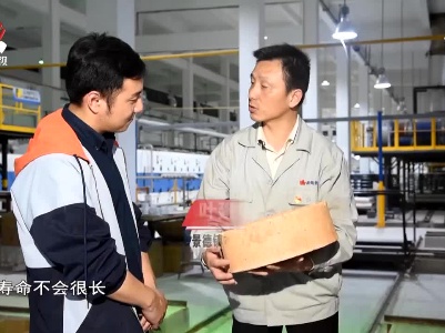 社会传真20210505 模范“情”书——窑火映初心