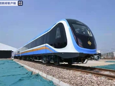 拥有完全自主知识产权！首列中国标准地铁列车下线 