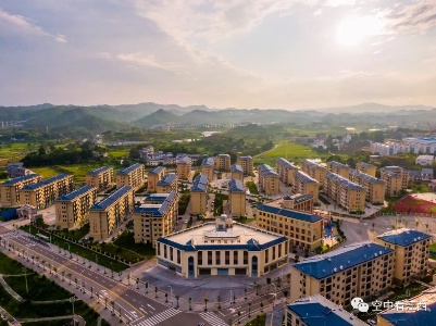 江西石城：易地扶贫搬迁 设施完备环境优美 