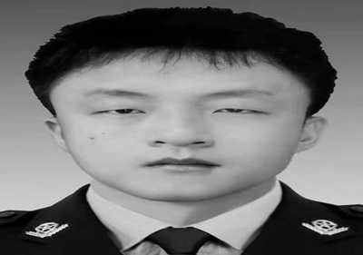 九江22岁辅警纵身跳入湖中，群众获救，他却牺牲了