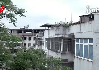 【聚焦“放管服”改革 曝光“怕慢假庸散”】宜春高安：危房拆除后 货币补偿5年难执行？