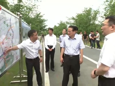 易炼红调研城市功能与品质提升工作时强调 努力打造宜居宜业精致精美人见人爱城市 让群众触摸到身边的变化享受高品质生活