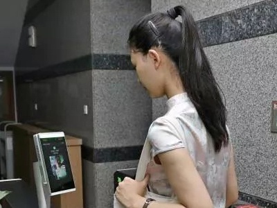 最高法规范人脸识别应用 物业不得强制居民“刷脸”