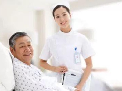 一个护理员平均服务近10个老人 养老产业怎样聚才留才