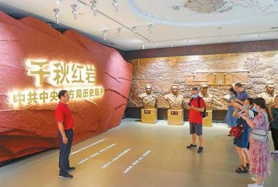 嘉陵江畔 探寻红岩精神