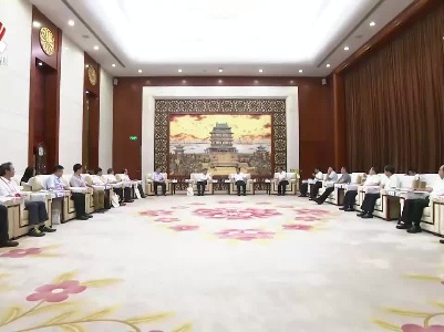 2021碳达峰碳中和高层论坛系列活动举行 易炼红会见参加活动的院士专家