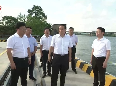 易炼红在鹰潭调研时强调 抓住战略机遇 彰显特色优势 走稳走好加快崛起奋勇争先之路