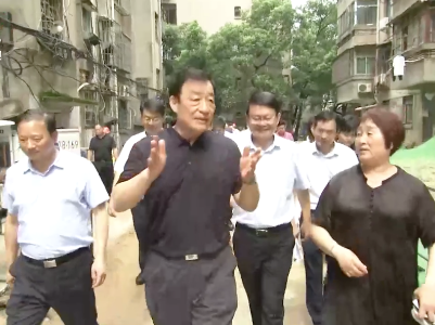 刘奇在调研老旧小区改造时强调 想群众之所想急群众之所急解群众之所难  努力让老区人民过上更加幸福美好的生活