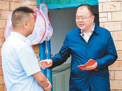 苦干实干，同乡亲一起