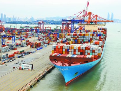 前7月中美贸易额同比增四成 凸显两国经济高度互补 